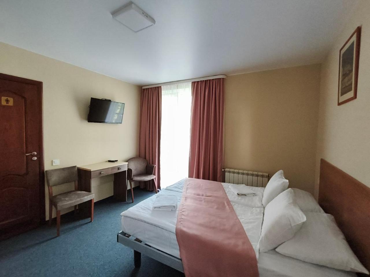 Hotel Express Корпус 2 Kiev Dış mekan fotoğraf