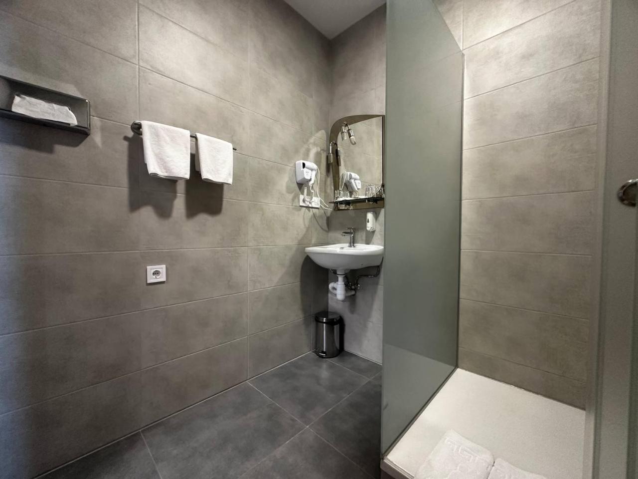 Hotel Express Корпус 2 Kiev Dış mekan fotoğraf